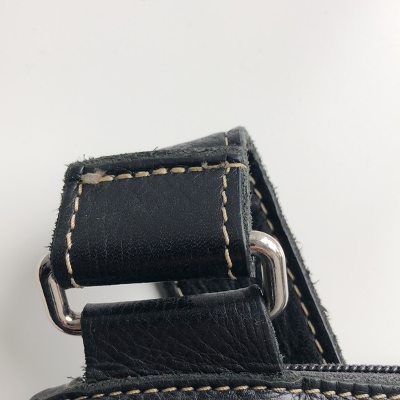 Roots Pebble Leather Crossbody Bag - Picture 4 of 8